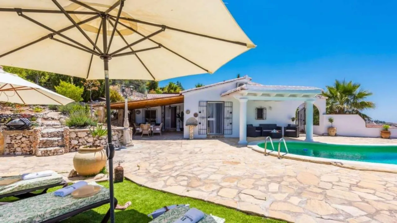 Villa Casa Rural Boas, Con Vistas Impresionantes, Barbacoa En Competa By Costadelsolescapes