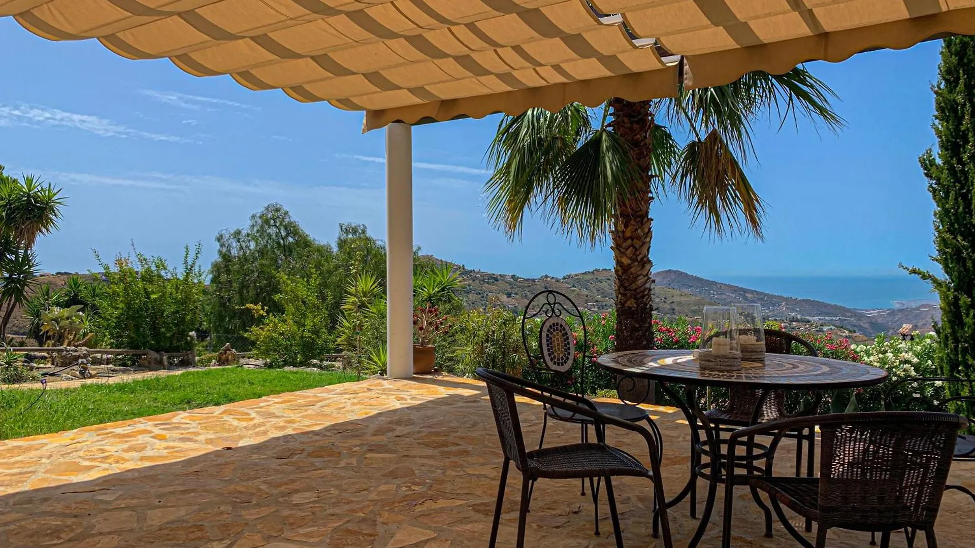 Casa Rural Boas, Con Vistas Impresionantes, Barbacoa En Competa By Costadelsolescapes Villa