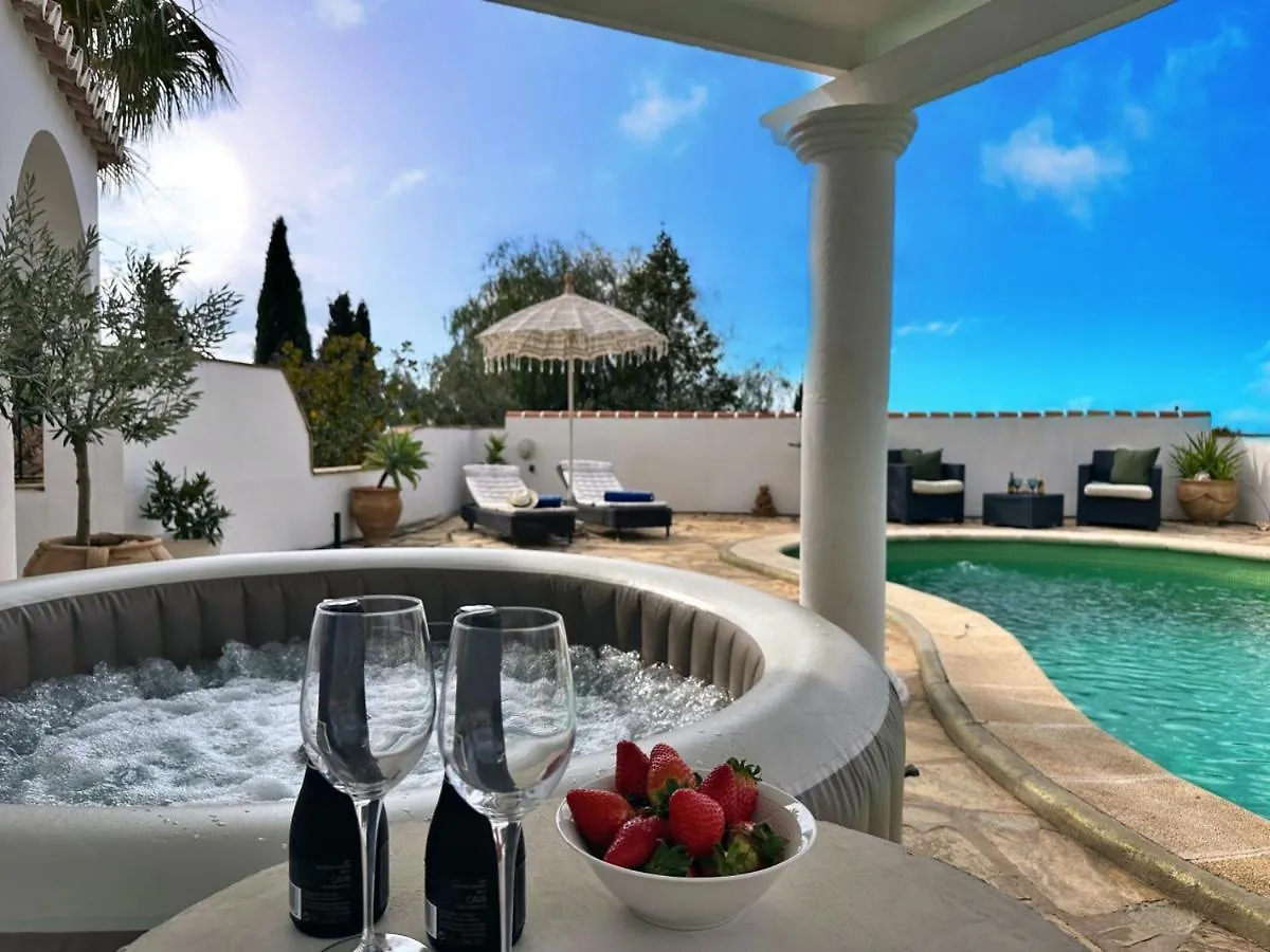 Boas Villas Cómpeta by Bossh Hotels
